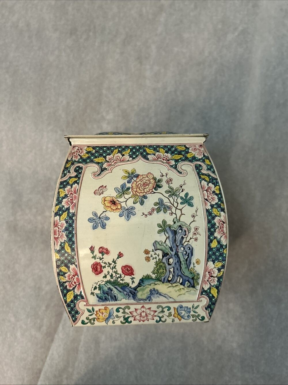 Chinoiserie Floral Metal Tea Caddy Trinket Tin Box Made In Holland 5.5" Vintage